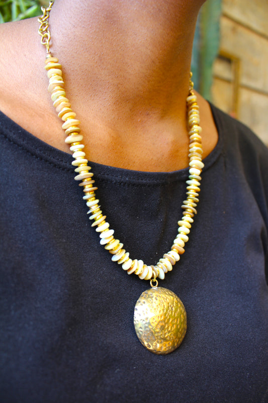 Geya Necklace