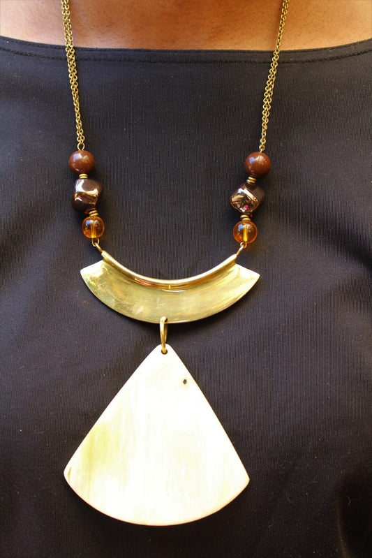Lavi Necklace