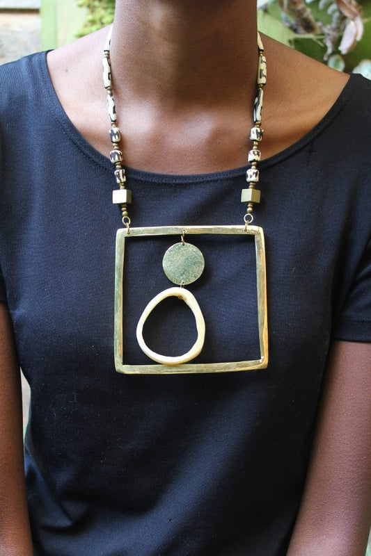 Setti Necklace